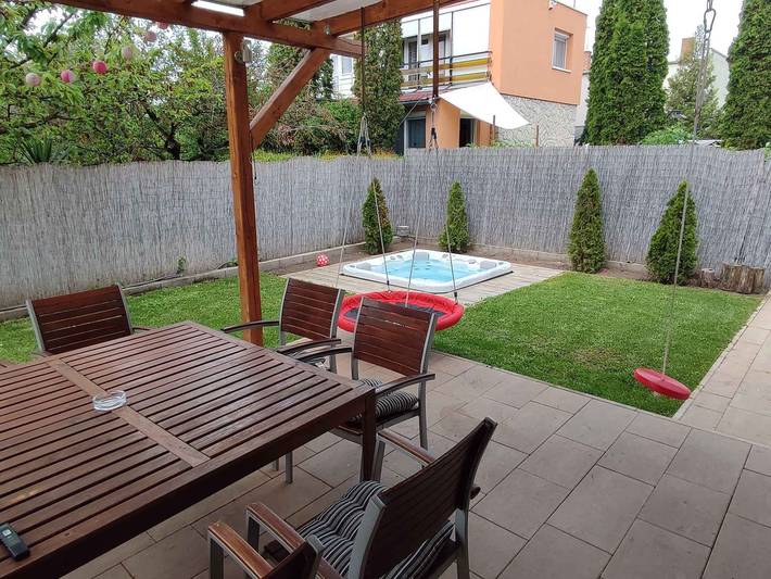 Ferienhaus für 6 Personen, mit Balkon und Garten in Siofok