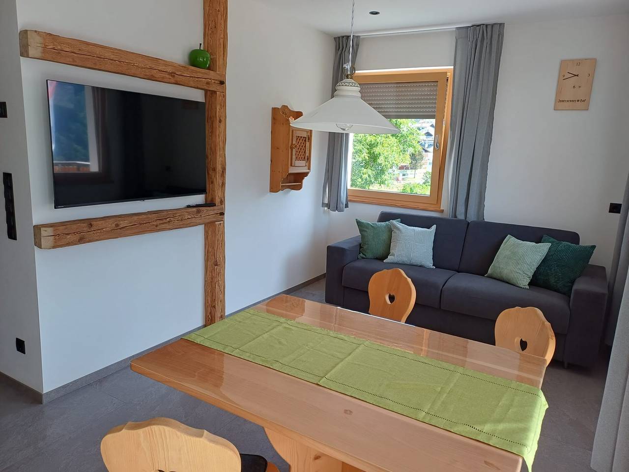 Ganze Wohnung, Apartment 'Bergluft Innersennerhof' mit Bergblick, Wlan und Klimaanlage in Riffian, Passeiertal