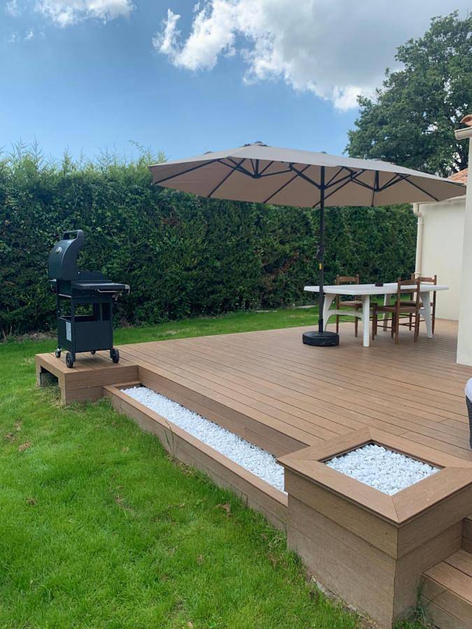 Location de vacances pour 6 personnes, avec jardin à La Chapelle-Hermier - 2