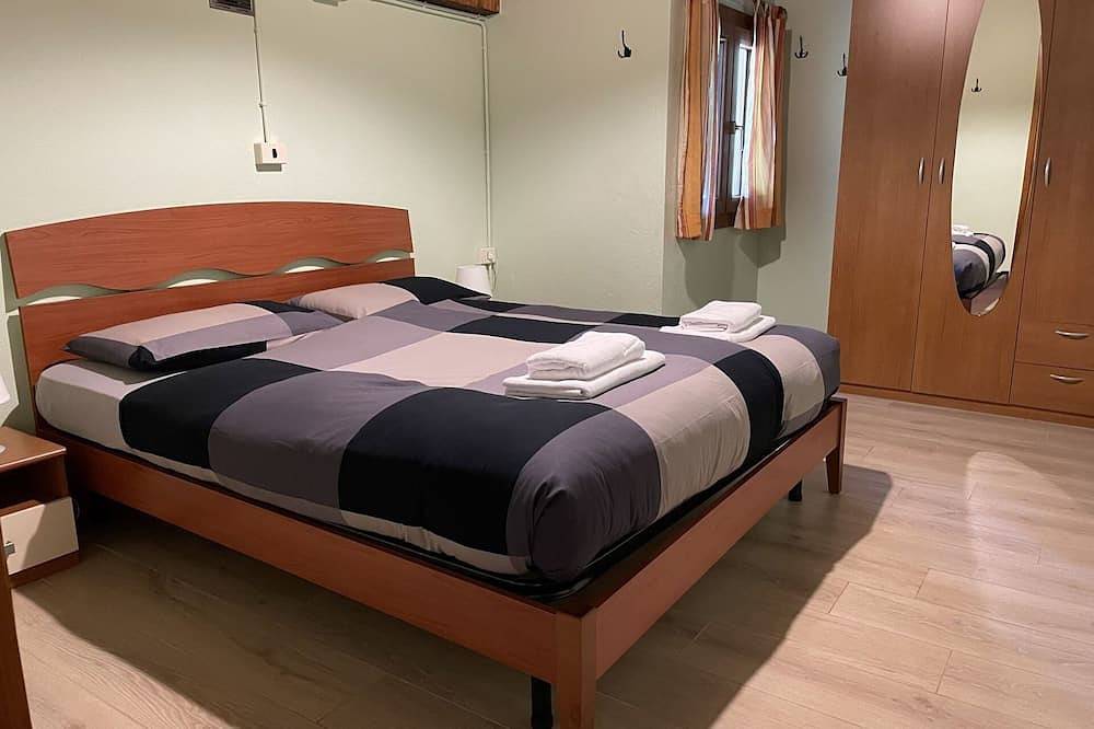Schönes alleinstehendes Ferienhaus für 4 Gäste mit  W-Lan, Tv, Terrasse und Haustiere erlaubt in Trarego Viggiona, Lago Maggiore (Piemont)