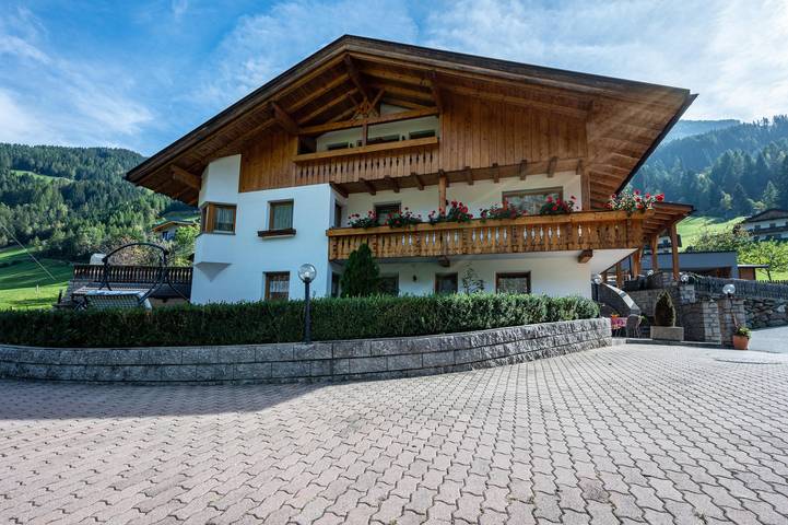 Ferienwohnung für 8 Personen, mit Garten - 1
