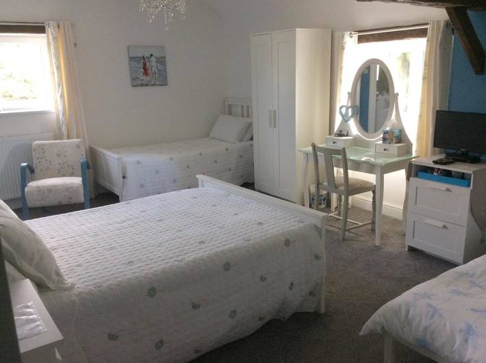 Location de vacances pour 4 personnes, avec jardin à La Chapelle-Urée - 3