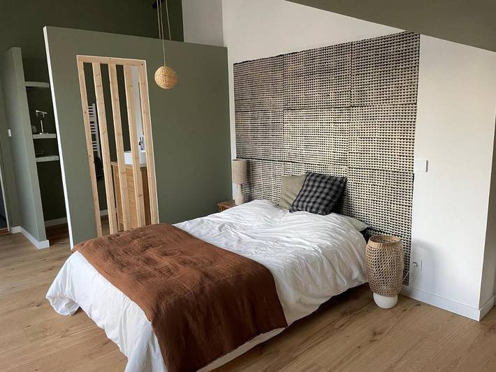 Location de vacances pour 2 personnes, avec terrasse ainsi que piscine et jardin à Saze - 2