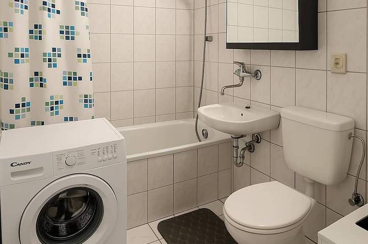 Ganze Wohnung, Apartment Halle Neustadt – 3 Zimmer, Küche in Halle, Saale-Unstrut