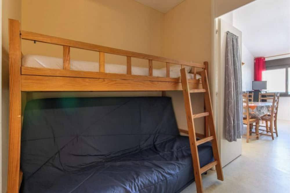 Ganze Wohnung, Apt for 4 people at the foot of the slopes and hiking trails with views over the valley in Cadeilhan-Trachère, Nationalpark Pyrenäen