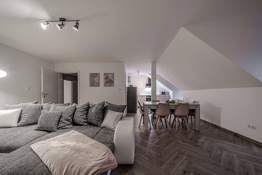 Ganze Wohnung, Moderne Ferienwohnung für die ganze Familie. Top Lage kurz vor Quedlinburg in Westerhausen, Thale
