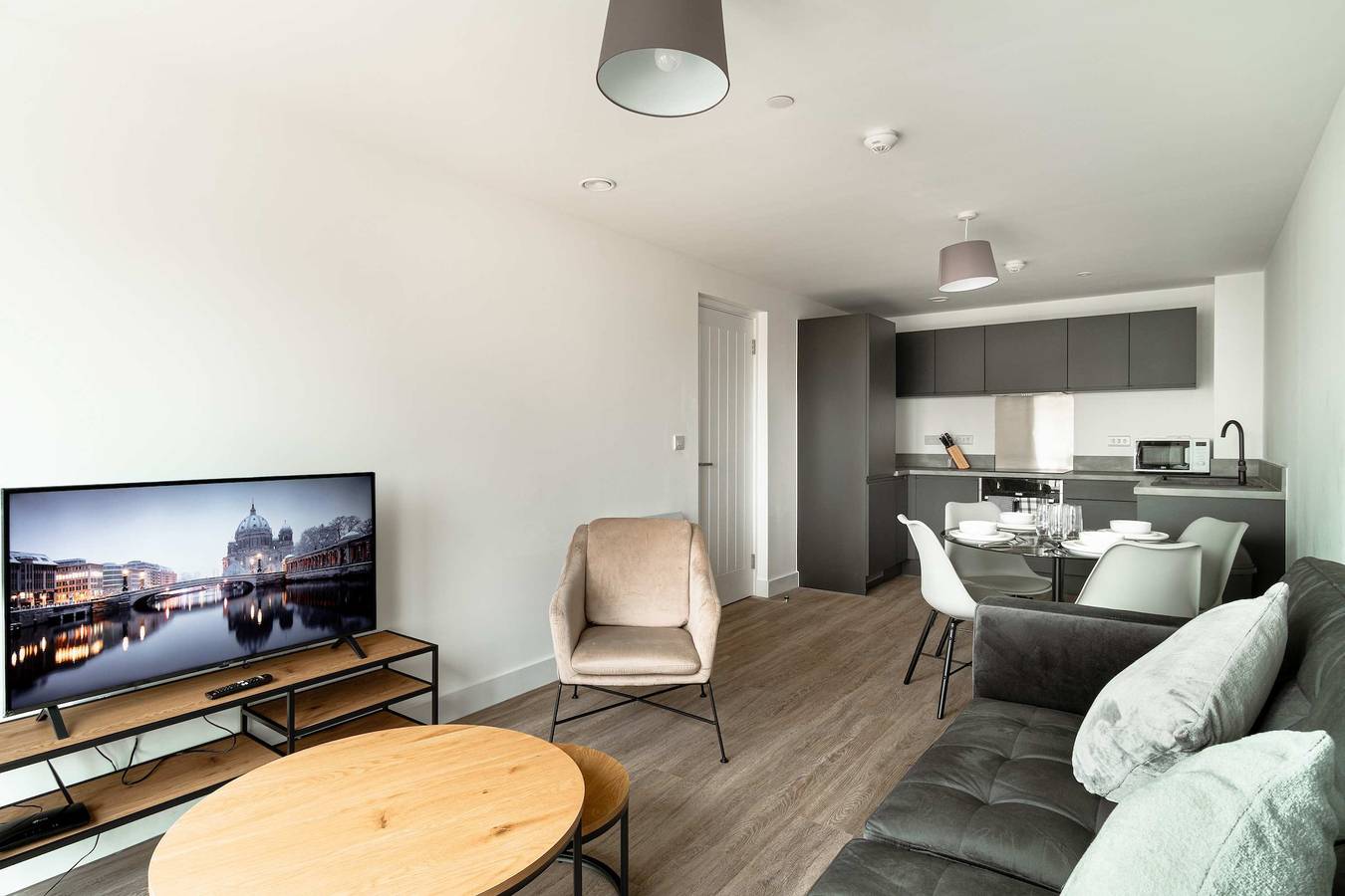 Entire apartment, Modern 2Br with balcony in Bastion Point Liverpool in Liverpool, Merseyside