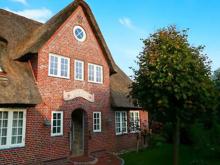 Ferienhaus für 4 Personen, mit Garten in Nebel