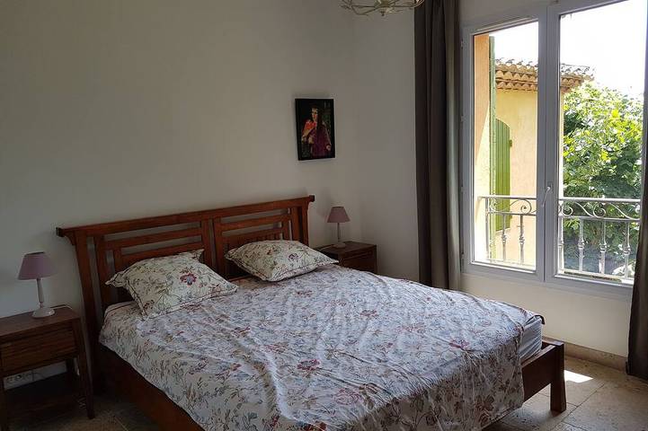 Location de vacances pour 4 personnes, avec terrasse et jardin à Éguilles - 4