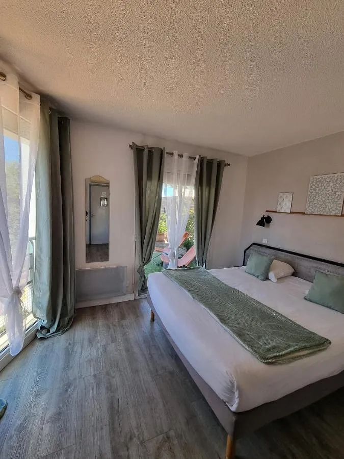 Hôtel pour 2 personnes, avec terrasse et vue - 1