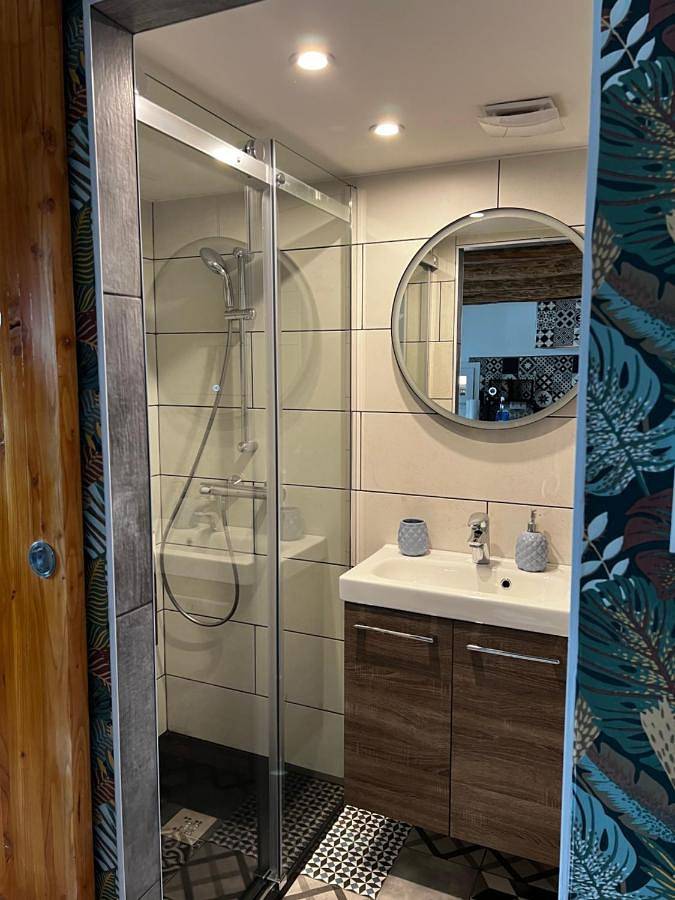 Appartement entier, One-Bedroom Apartment in Marvejols, Région de Mende
