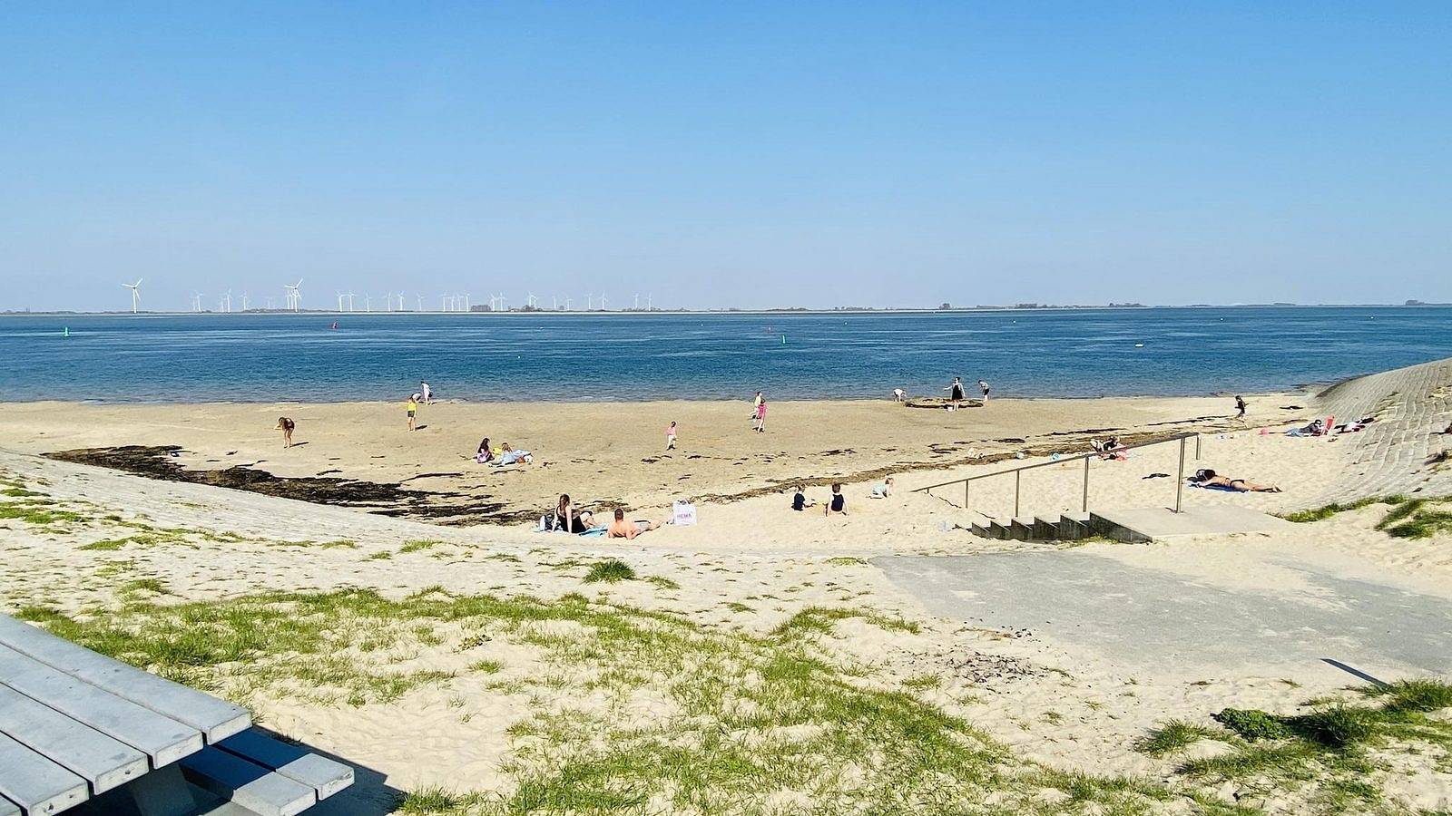 Vakantie Zeeland — Vz810 Vakantiechalet Sint-Annaland in Sint-Annaland, Nederlandse Noordzeekust