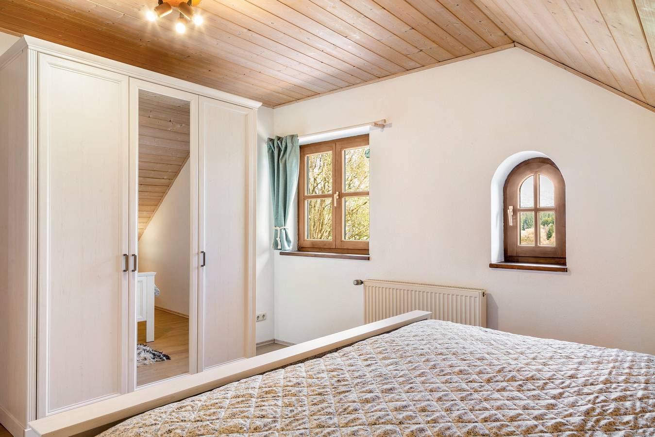 Appartement 'Fewo Enzian' met bergzicht, privé zonneterras en wifi, foto 15