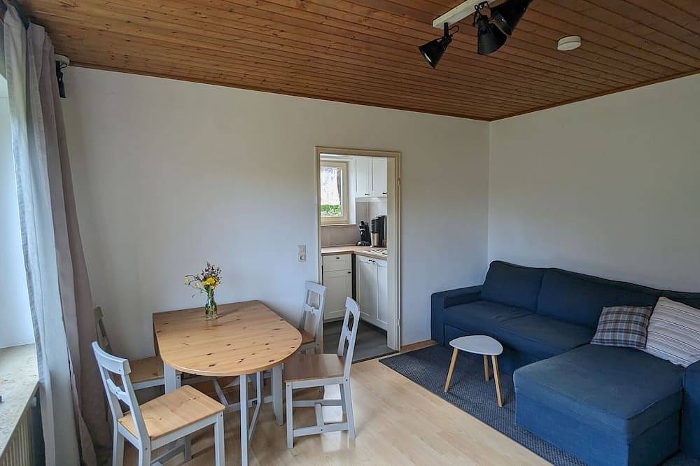 Ganze Wohnung, Ferienwohnung Wiesenblümle\" mit privater Terrasse, privatem Garten und Wlan in Schömberg, Nordschwarzwald