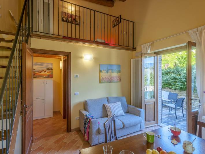 Villa per 5 persone, con giardino e piscina nonché terrazza, con animali domestici in Montefeltro