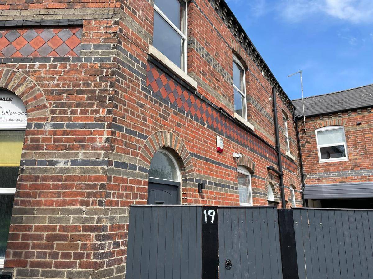 Entire apartment, The Dance School - 1 and 2 Bedroom Apartments in the Heart of Chesterfield in Chesterfield, Derbyshire