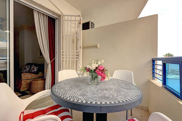 Ferienwohnung für 4 Personen, mit Kinderpool in Marbella