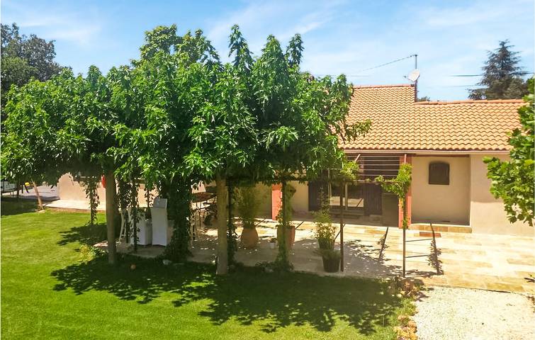 Location de vacances pour 8 personnes, avec terrasse à Rians - 2