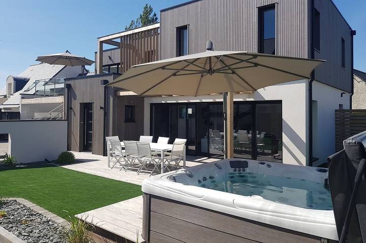 Maison de vacances pour 6 personnes, avec terrasse ainsi que jardin et jacuzzi à Saint-Gildas-de-Rhuys