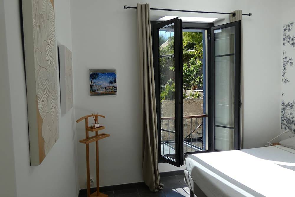 Villa Petit Paradis, sea view, pool and spa in Beaulieu, between Nice and Monaco in Beaulieu-sur-Mer, Nice region