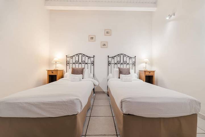 Location de vacances pour 6 personnes, avec terrasse et sauna ainsi que piscine et jardin à Saint-Maurice-d'Ardèche - 2