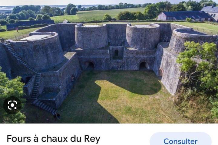 Location de vacances pour 4 personnes, avec jardin et vue à Montmartin-sur-Mer - 2