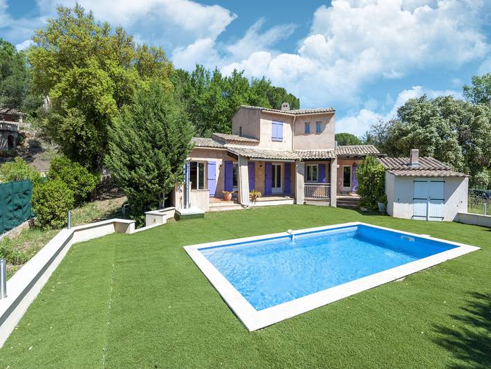 Vakantiehuis voor 6 personen, with Terras and Tuin as well as Zwembad in Vidauban