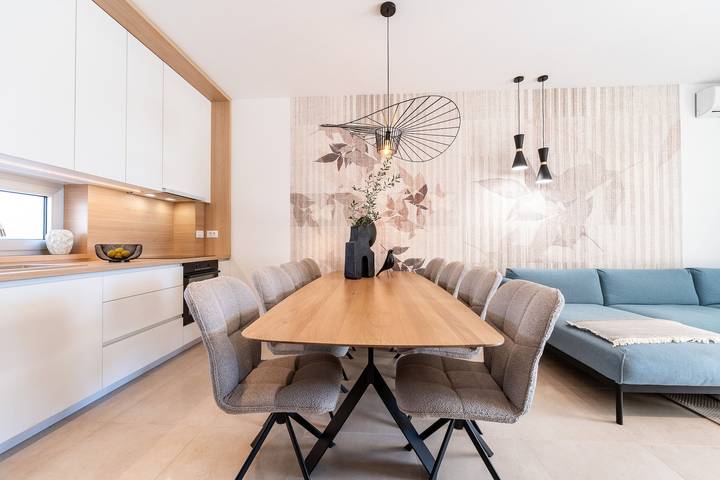 Villa pour 8 personnes, avec Terrasse et Piscine à Šibenik - 4