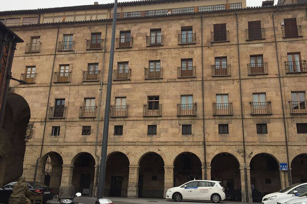 Entire apartment, Beautiful apartment in the Plaza Mayor of Salamanca. in Centro (Salamanca), Salamanca