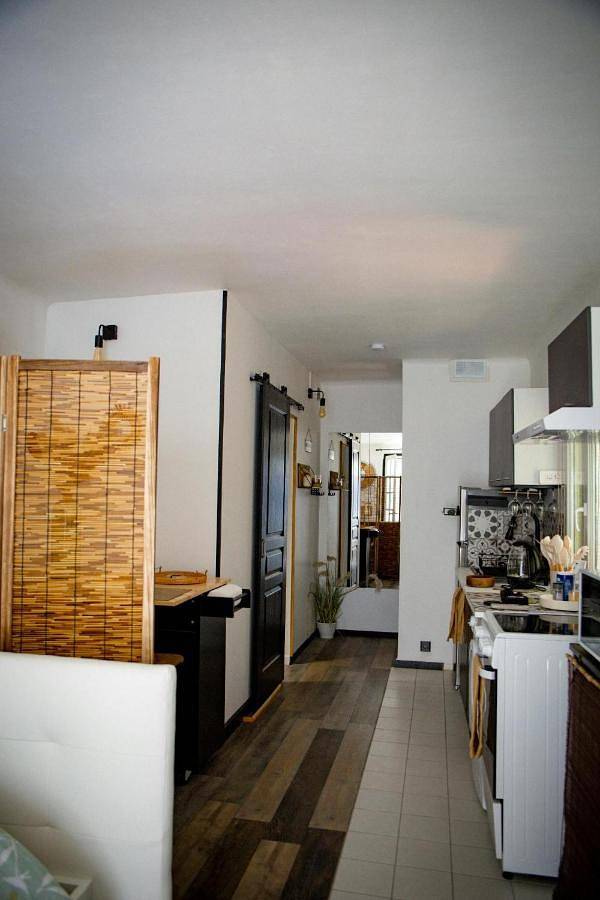 Gîte pour 2 personnes, avec terrasse dans Office De Tourisme De Greoux Les Bains - 3