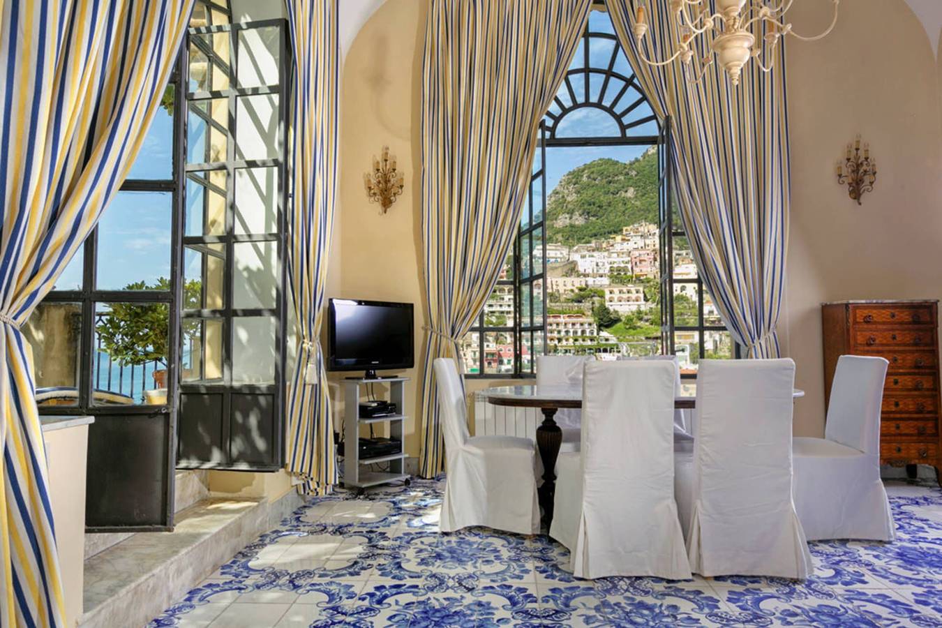 Ganze Wohnung, Ferienwohnung für 4 Personen mit Terrasse in Positano, Amalfiküste