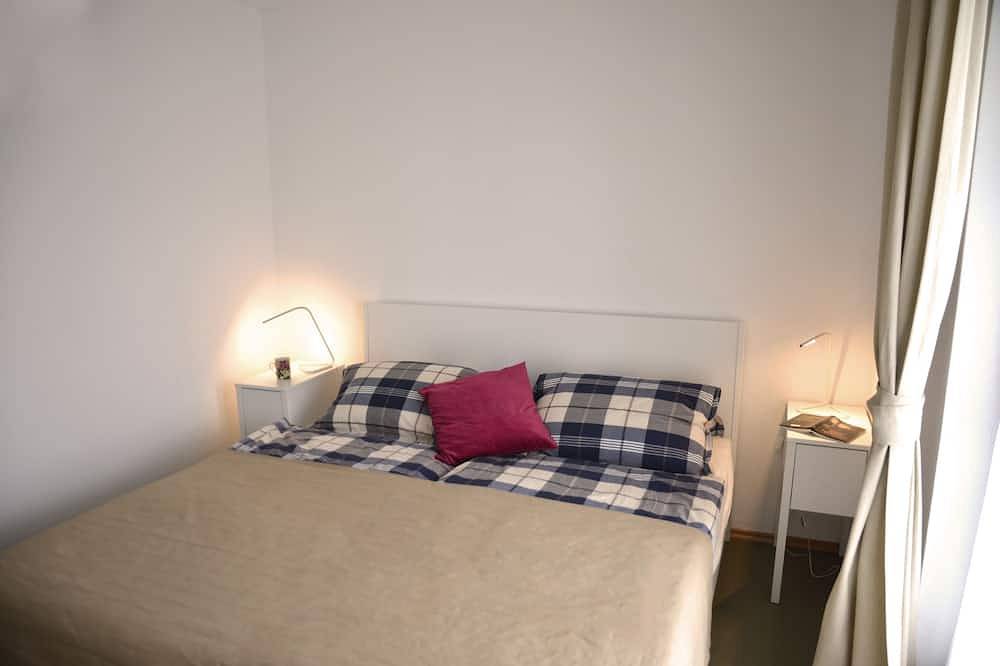 Ganze Wohnung, Apartment am Walchensee mit Terrasse und Seegrundstück [Kern] in Walchensee
