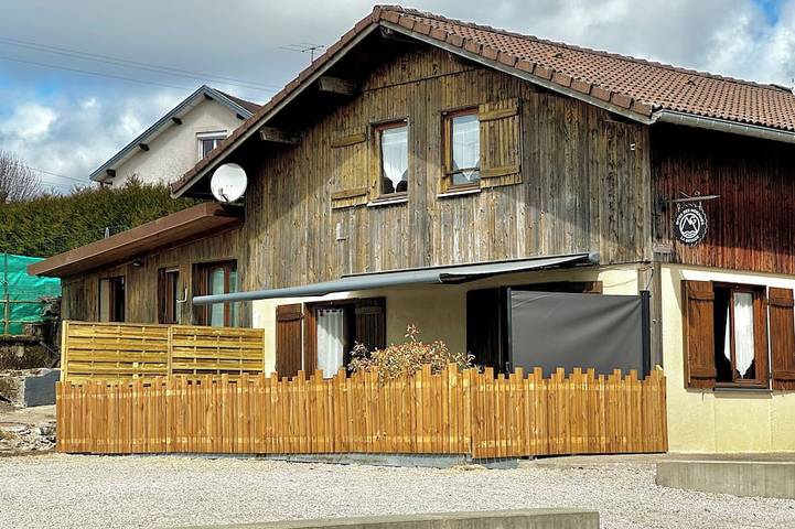 Chalet für 8 bis 10 Personen in Monnet-la-Ville, Französischer Jura