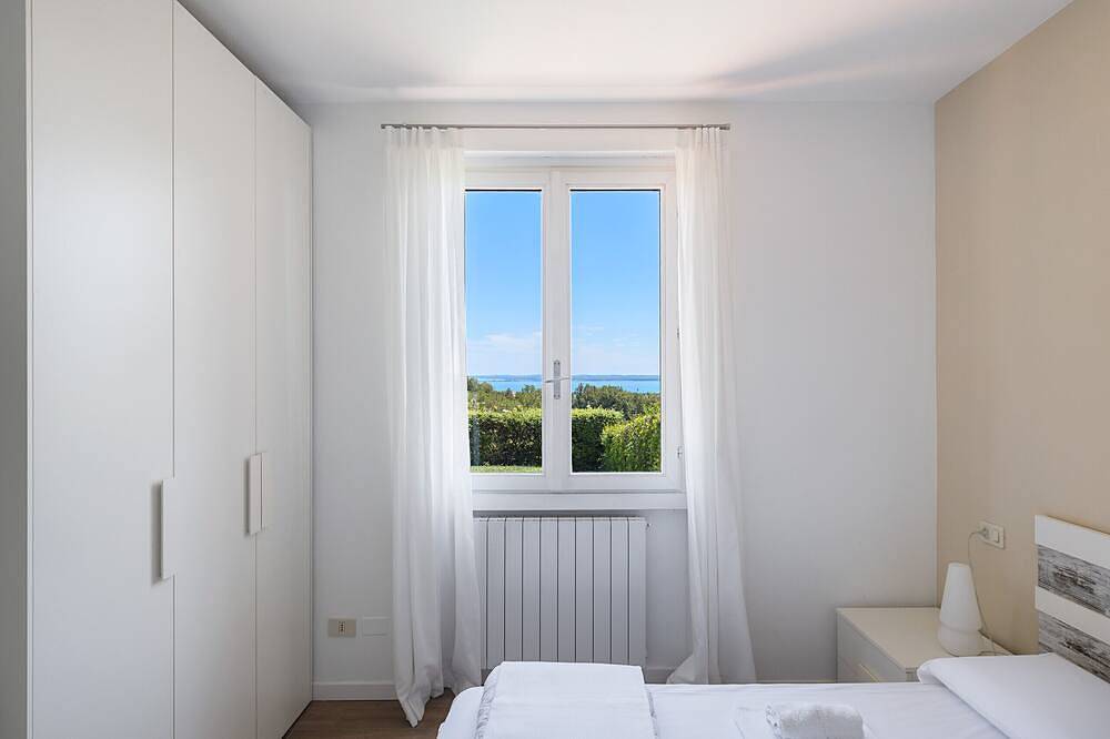 Einfamilienhaus mit herrlichem Seeblick und privatem Garten in Soiano del Lago, Gardasee-Berge