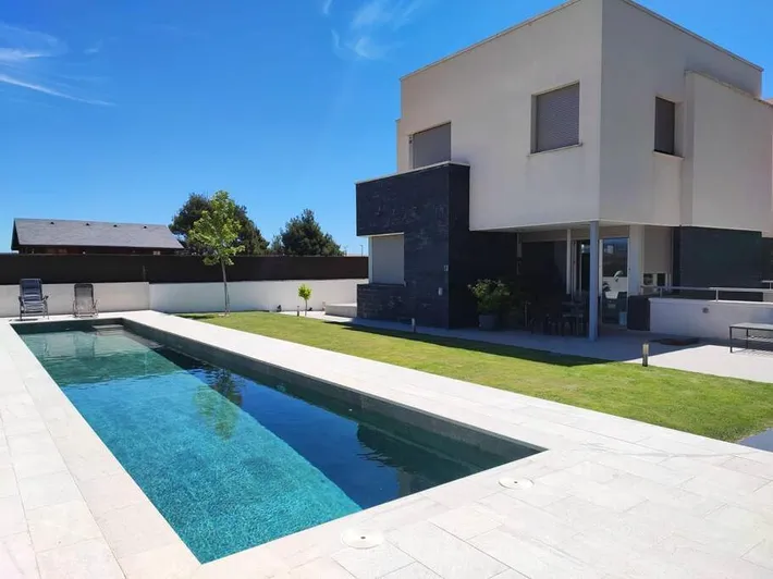 Chalet para 6 personas, con jardín además de vistas y piscina, Se admiten mascotas - 1