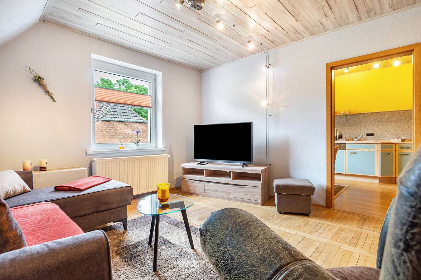 Ganze Wohnung, Ferienwohnung "Auf Dem Land" mit Gemeinschaftsgarten und Wlan in Ahrenshagen-Daskow, Vorpommern-Rügen