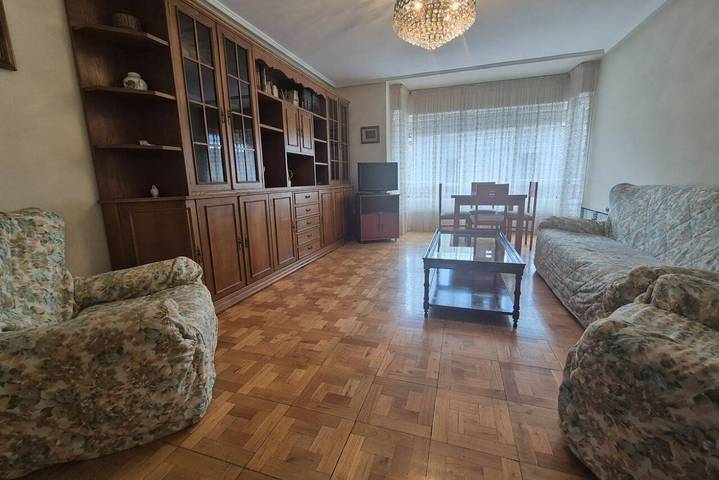 Gîte pour 6 personnes, avec jardin à Villaviciosa