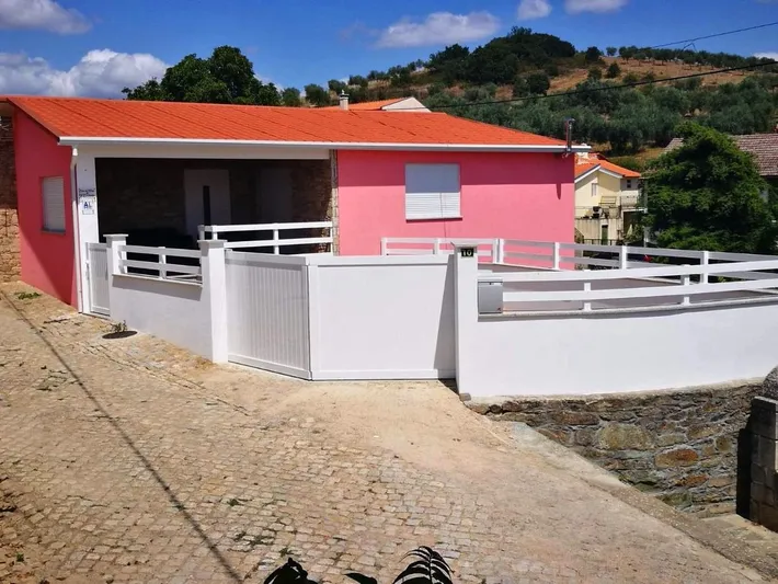 Two-Bedroom House in Vale de Prados, Distrito de Bragança