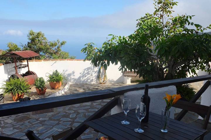 Appartement entier, Charmant appartement avec terrasse à Los Silos - 40 m² in La Tierra del Trigo, Los Silos