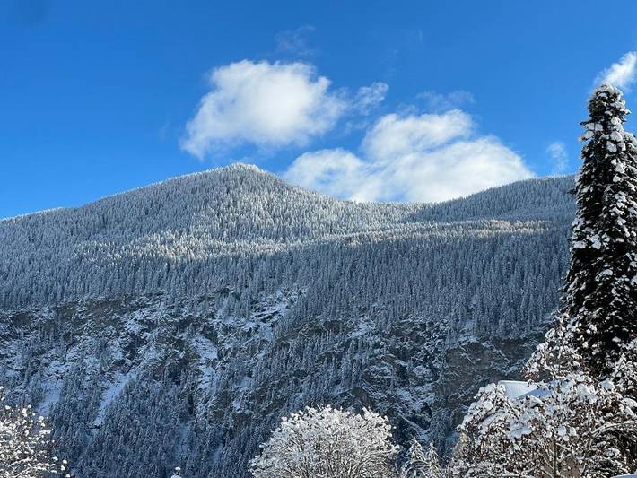 Gîte pour 5 personnes, avec vue et jardin à Salvan - 2