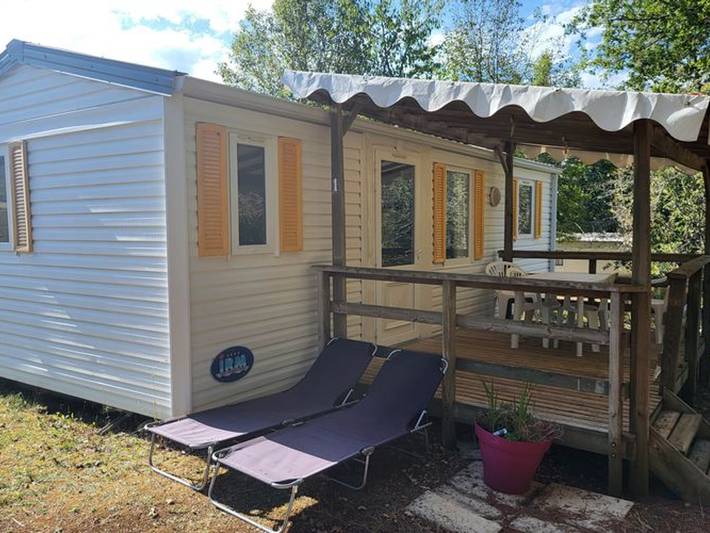 Camping pour 4 personnes, avec piscine et terrasse, animaux acceptés dans le Lot-et-Garonne - 2