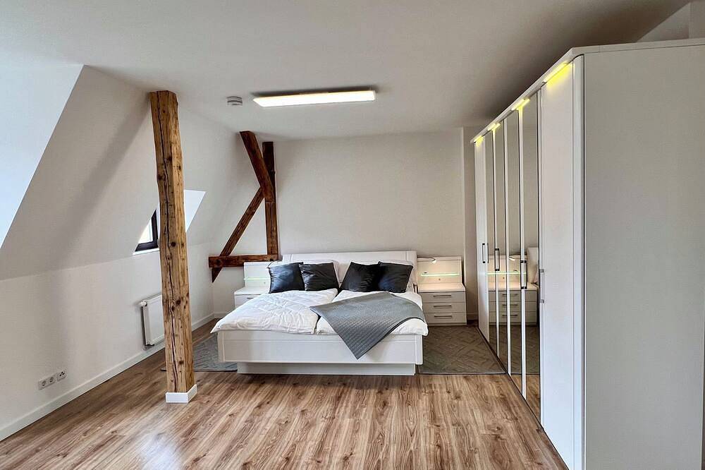 Ganze Wohnung, Apartment Kander 140 m2+Massage in Görlitz, Oberlausitz-Niederschlesien