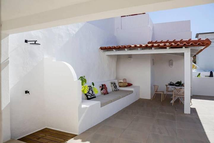 Villa für 6 Personen, mit Balkon und Garten - 1