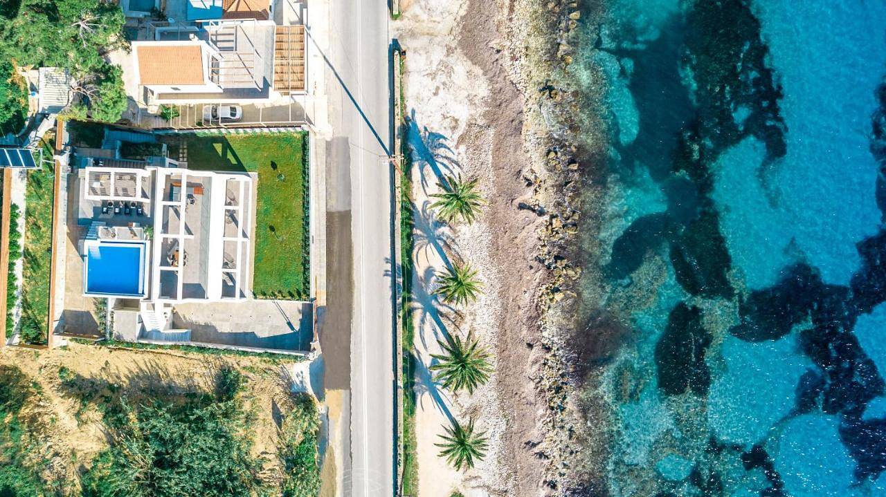 Nerea Seafront Villa, a Pristine Retreat, By Thinkvilla in Zakynthos Stadt, Zakynthos