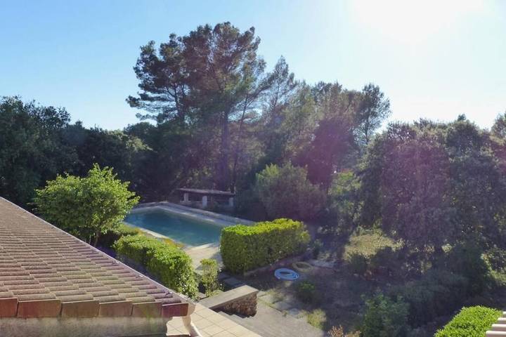 Location de vacances pour 6 personnes, avec jardin ainsi que terrasse et piscine à Tavernes - 2