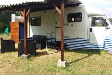 Camping pour 4 Personnes dans Noyant-Villages, Région de Saumur, Photo 4