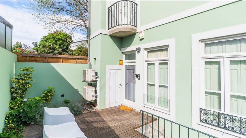 Apartamento entero, Barros Lima 493: Apt 1 by LovelyStay in Bonfim, Distrito de Porto