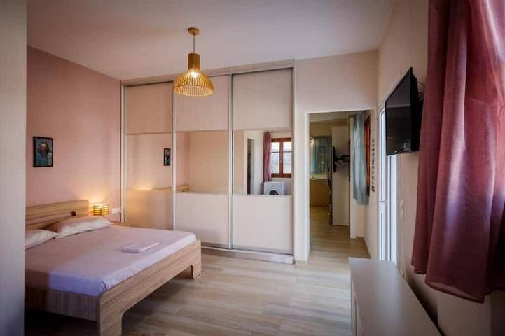 Apartment for 2 people in Planos