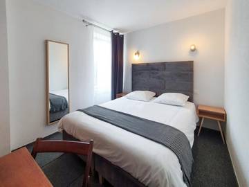 Hôtel pour 2 personnes, avec jardin et vue, animaux acceptés à Salles-Curan