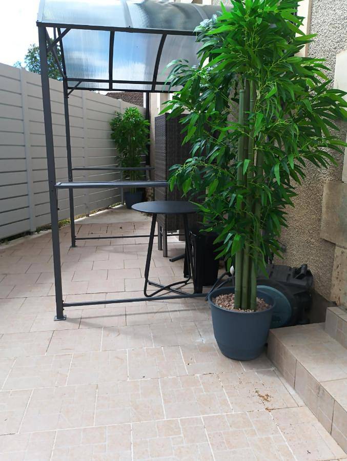 Location de vacances pour 2 personnes, avec jardin à Montgivray - 3